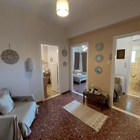 Lourantos & Apartment *